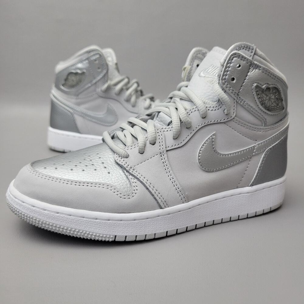 Size 5Y - Jordan 1 Retro High CO Japan Neutral Grey (GS)